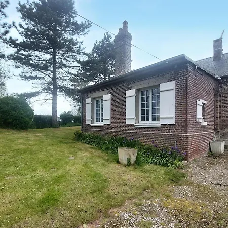 2 Bedroom Lovely Home In Ponthoile Exterior photo