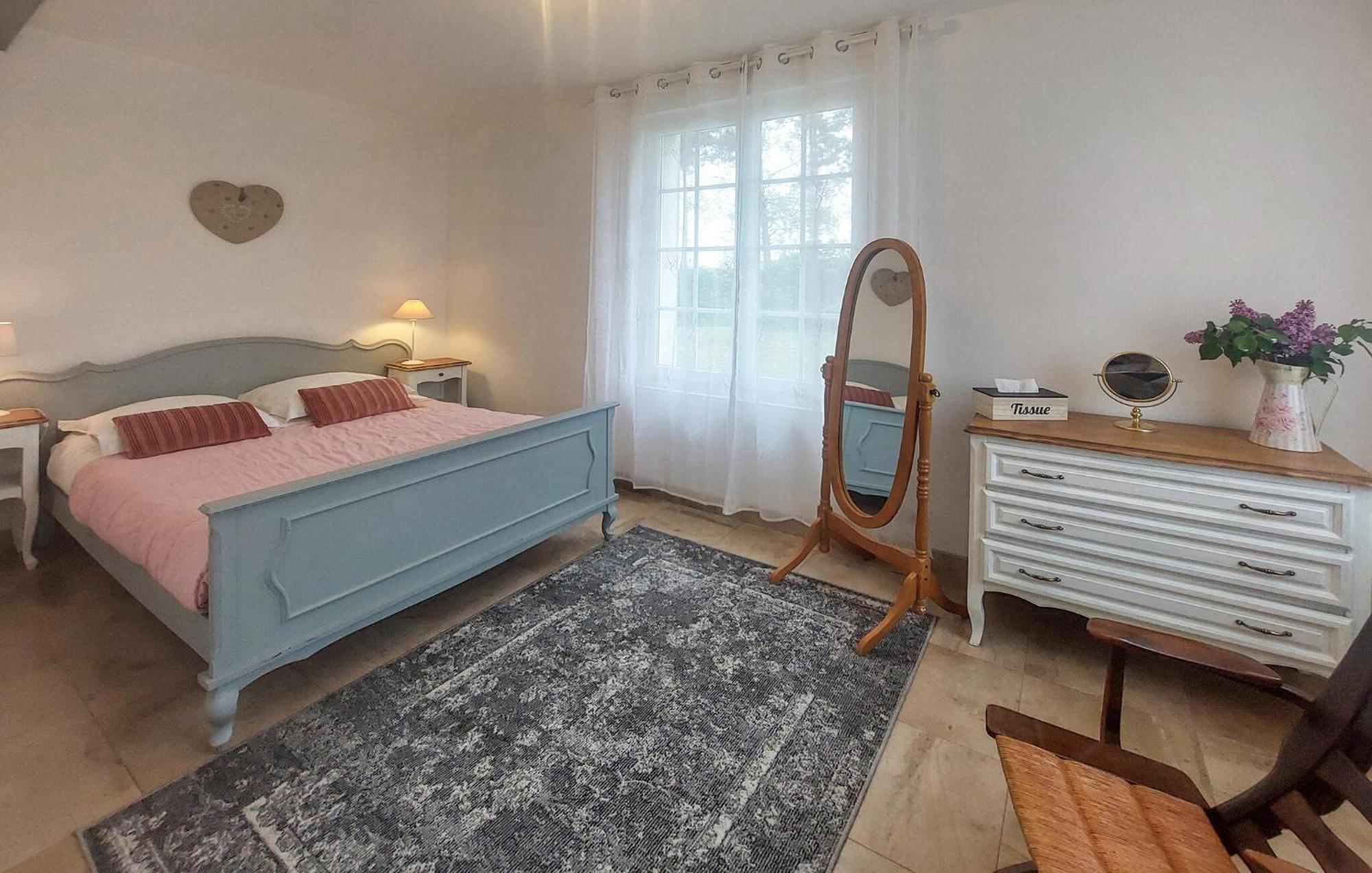 2 Bedroom Lovely In Ponthoile